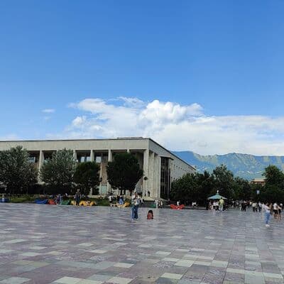 Площадь Скандербега