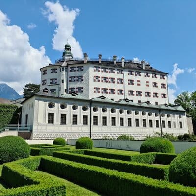 Замок Амбрас