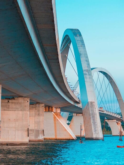 Мост Жуселину Кубичека