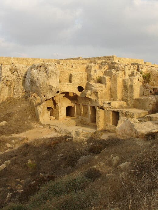 Царские гробницы