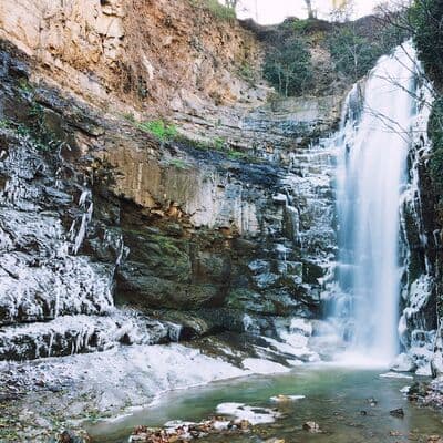 Водопад Легвтахеви