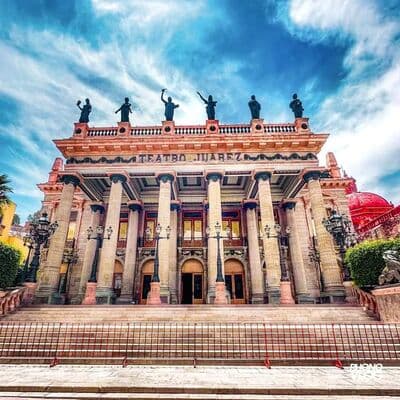 Театр Хуареса