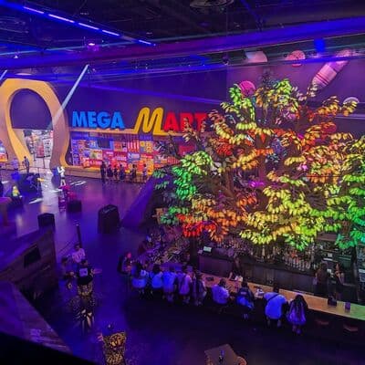 AREA15 и Omega Mart